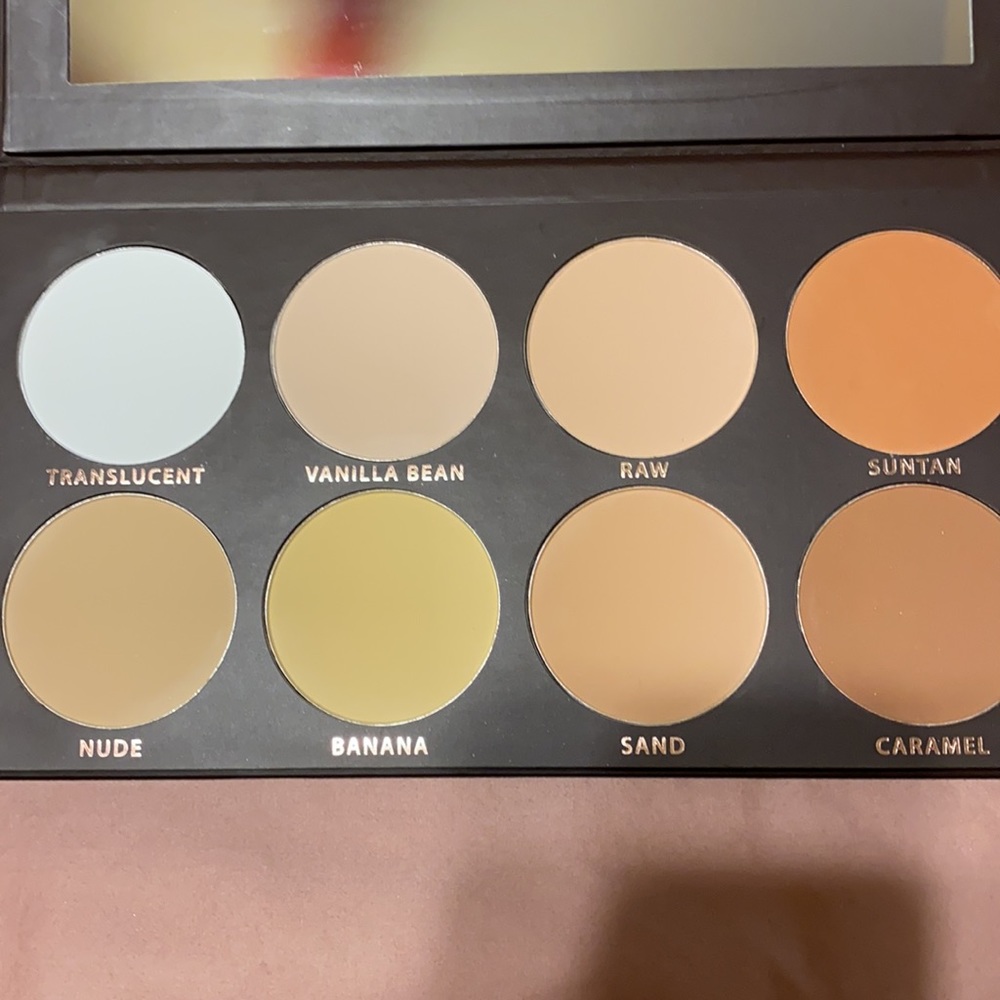 🎉SALE!!🎉NIB BOXY CHARM Kab Cosmetics Contour Palette Vol 1